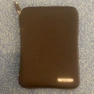 iPad mini case like new I also like offers 😻